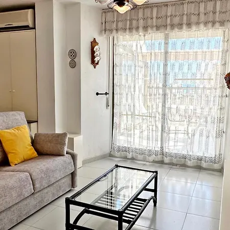 Reyna - Alquiler Solo A Familias Apartment